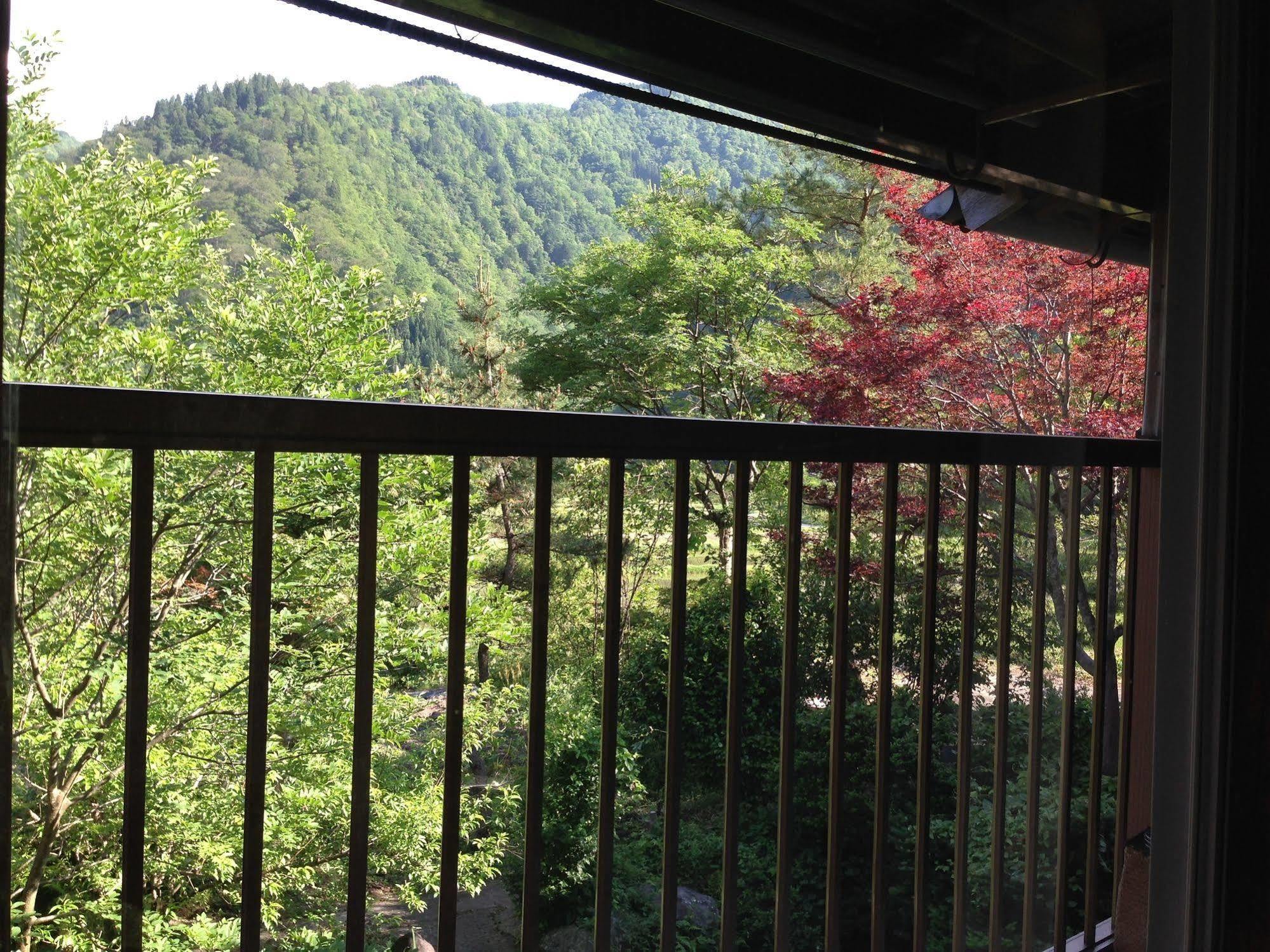 Guest House Yamashita-Ya Nanto Dış mekan fotoğraf